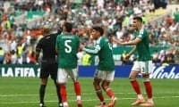 Ｗ杯開幕戦はレッドカード3枚の大荒れ