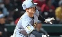 阪神・坂本が初の逆方向弾 初回に5点