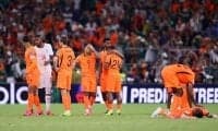 日本と同組・オランダも16強ならず