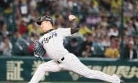 阪神・岩崎優が8回に4試合ぶり失点