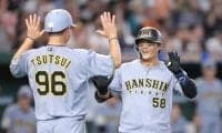 阪神 巨人に連勝で単独首位再浮上
