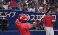 広島・ファビアンが逆転の9号3ラン