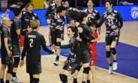 バレー男子 0-2から大逆転で10連勝