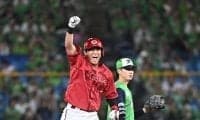 広島・佐々木の勝ち越し打で勝利
