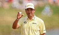 松山英樹 チップインイーグル締め64