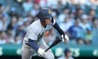 仙台育英の4番・田山が甲子園で第1号