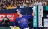 中日が逆転勝ちで4連勝 9回に適時打