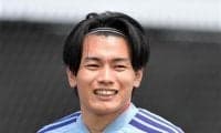 上田綺世 豪快ヘッドで今季初ゴール