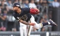 エスピノーザがリーグ単独13勝目