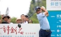 比嘉一貴が1打差2位で大会連覇逃す