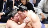 横綱・大の里 完勝で単独首位を守る
