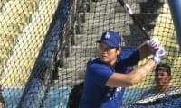 大谷翔平が紅白戦で山本由伸と対決