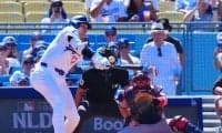 ドジャース 3本塁打でPS初戦快勝