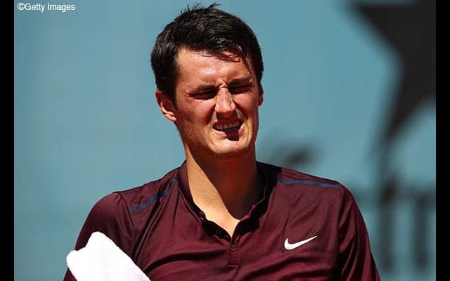  トミックとキリオスがオーストラリア五輪委員会からふるまいについて警告を受ける 