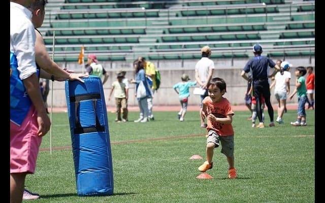  目の前の選手に大人も子どもも大興奮。武蔵野市でラグビーイベント開催。 