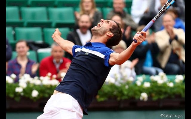  ラモス ビノラスがラオニッチをストレートで倒してノーシードから8強入り [全仏オープン] 