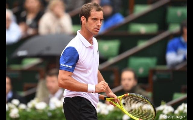  ガスケが錦織から2セット連取で初の8強入りに王手 [全仏オープン] 