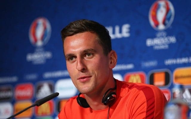 サッカーポーランド代表ミリク、憧れのロナウドと直接対決「遠慮はしないよ」