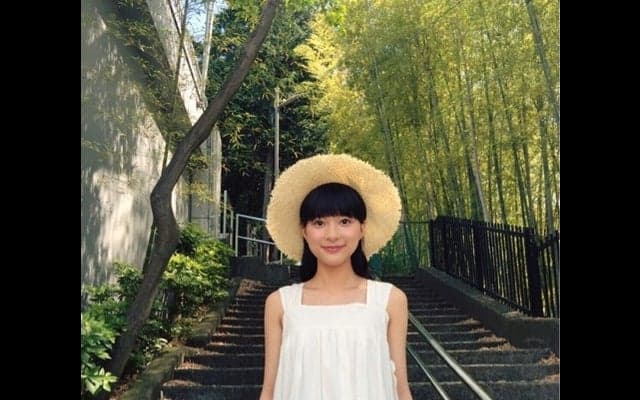 芳根京子が2日間限定の前髪ドぱっつん姿を公開