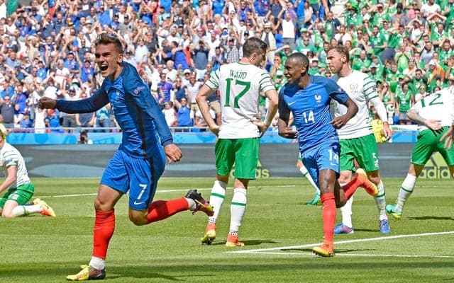 フランスが逆転でEURO8強、ハーフタイム中に監督が一喝