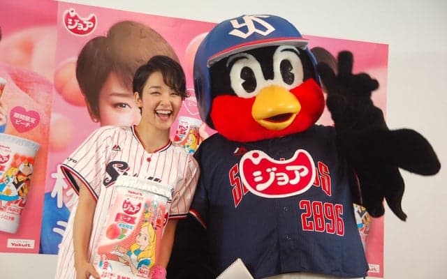 つば九郎、剛力彩芽に求婚「うわきはしません」