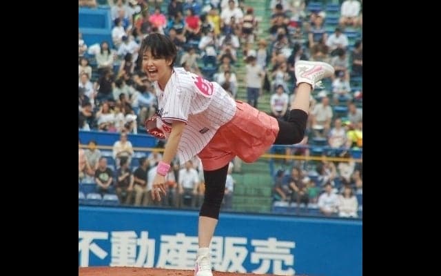 剛力彩芽、ノーバン投球ならずも狙い通り？