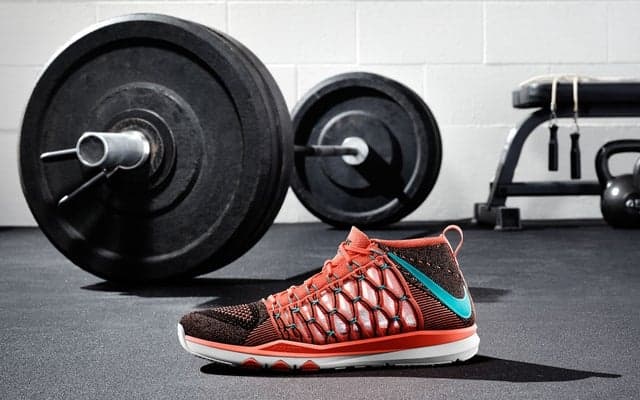 ナイキ、C・ロナウドが着用するトレーニングシューズ「ウルトラ ファースト フライニット」発売