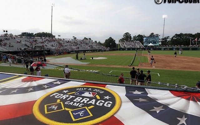 イチロー、MLB初の米軍施設内での開催試合は、2試合ぶりベンチスタート