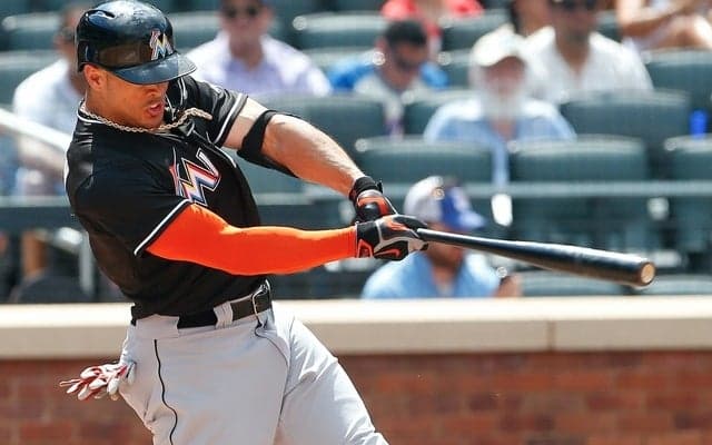 マーリンズのスタントン、4打数連続アーチ…キャリア通算200本塁打を達成