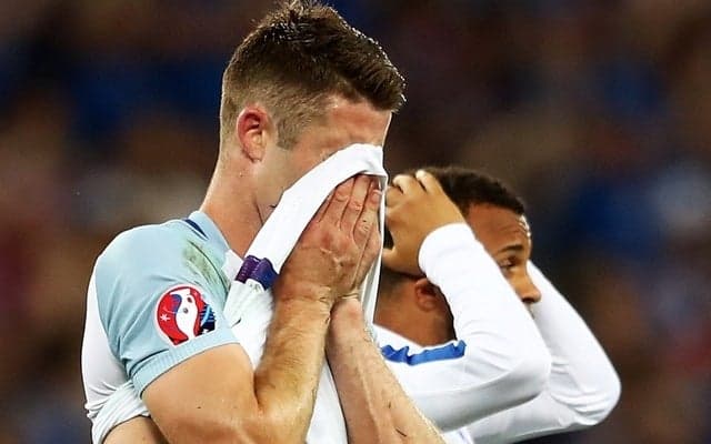 落日のサッカーイングランド代表、OBからは外国人監督を望む声