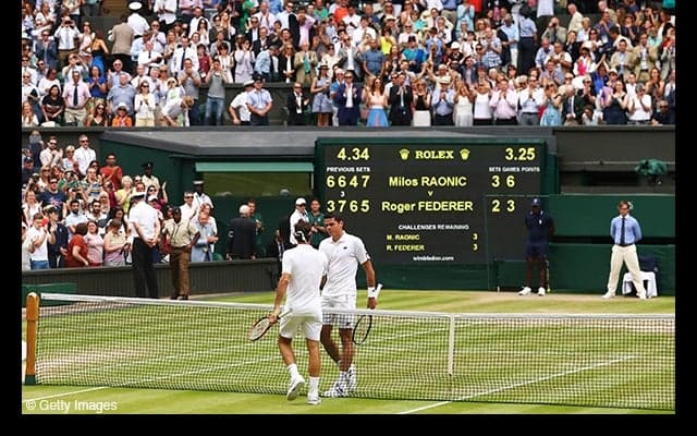  ラオニッチが初のグランドスラム決勝へ、フェデラーをフルセットで破る [ウィンブルドン] 