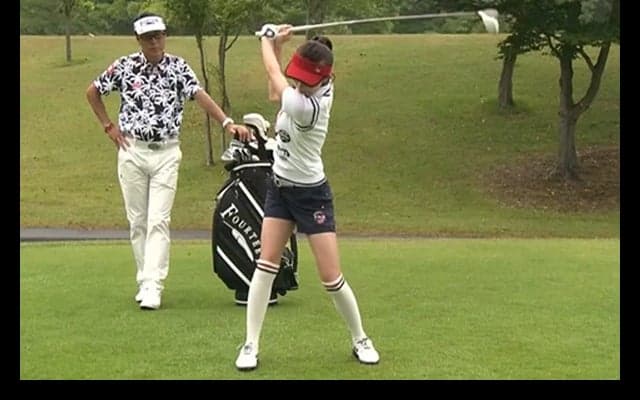 【レッスン】球筋が激変!?　力強いインパクトを生む『左手の使い方』