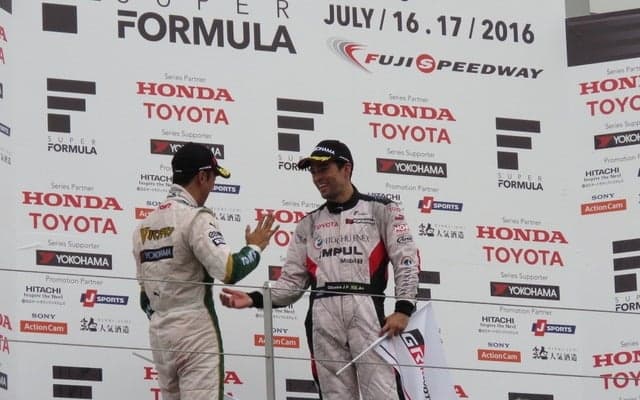 【スーパーフォーミュラ 第3戦】オリベイラが今季初優勝…中嶋一貴との首位攻防を制す