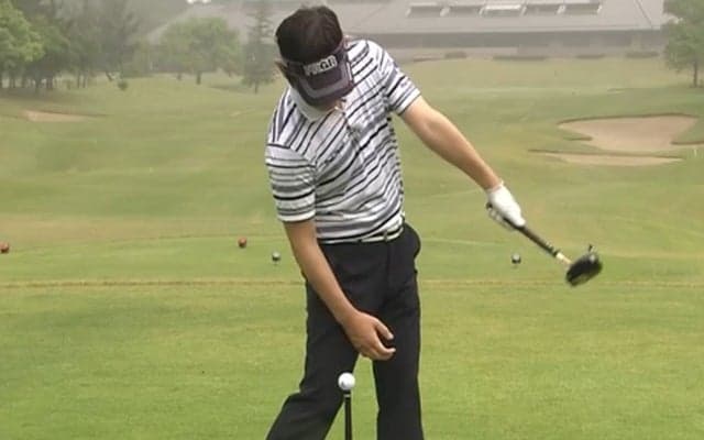 【レッスン】飛んで曲がらないショットが手に入る！　左手1本ドリルをマスターしよう