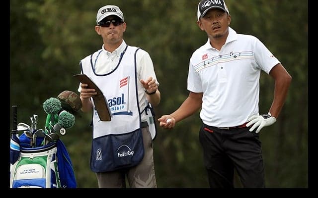 岩田、「68」の好スコアで2戦連続予選突破　D.ジョンソンが堅首