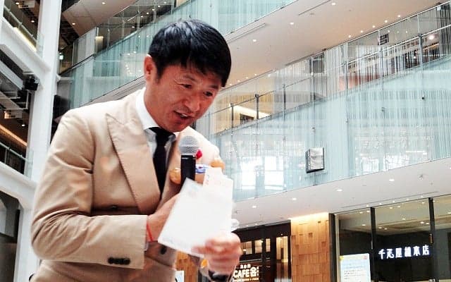 武田修宏流“気持ちの伝え方”「花屋に行って手紙を添えて」