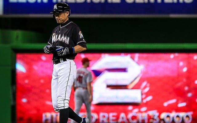イチロー、痛烈ゴロの二塁打で3000安打へ「2」　「それ言うと自画自賛に…」