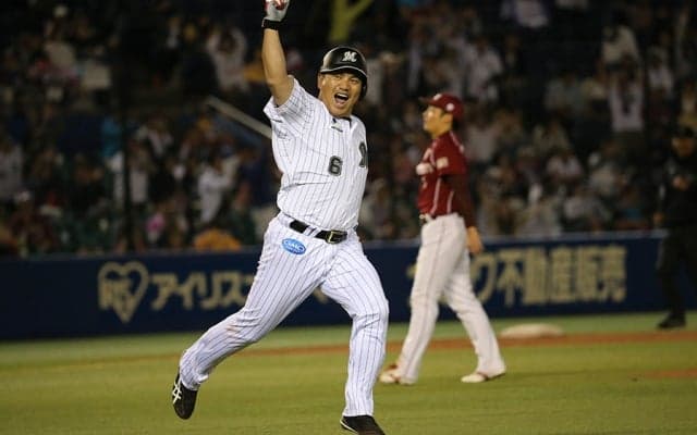 井口資仁が監督の若手“喝”直後に取った行動　最年長野手が担う貴重な役割