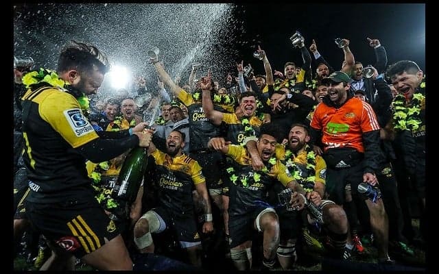  ハリケーンズがスーパーラグビー初優勝！　鉄壁の守りでライオンズ下す 