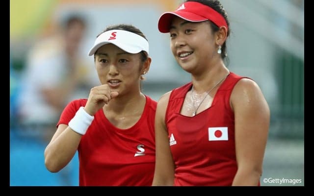  土居美咲／穂積絵莉が全仏優勝ペアのガルシア／ムラデノビッチを破る金星で2回戦へ [リオ五輪] 