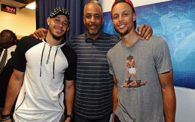 カリー弟はシューター不在に悩むマーベリックスの救世主となれるか