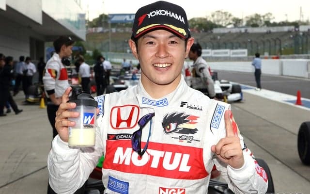 SUPER GTやスーパーフォーミュラで活躍中の山本尚貴選手、狩野恵理アナと結婚