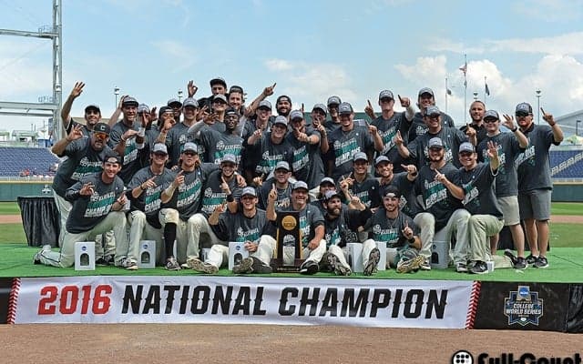 高校よりも大学　米国では大学スポーツが「狂気」を生み出す