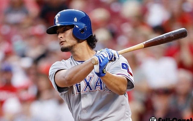 ダルビッシュがメジャー初本塁打！　日米通じて52打席目で初、中堅へ125M弾