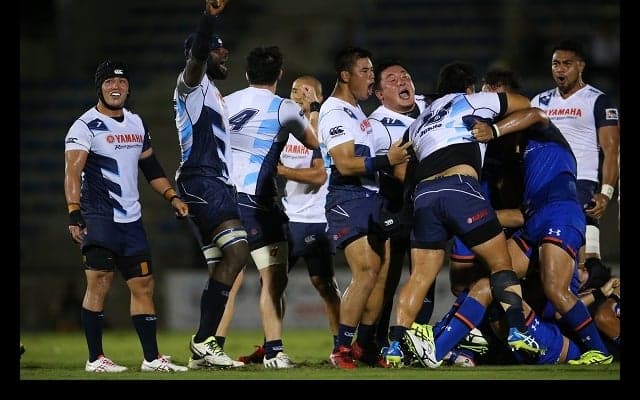  ヤマハの三村主将、「スクラム、ディフェンス、気持ちの勝利」。 