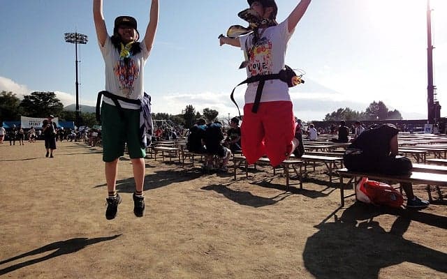 夏フェス後半戦、山中湖ラブシャの“フェス服”をチェック〈快晴編〉