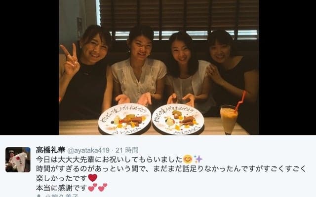 バドミントン・高橋礼華＆松友美佐紀、先輩の小椋久美子が金メダルのお祝い