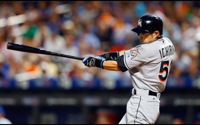 イチローがコローンから安打、メジャー最年長対決