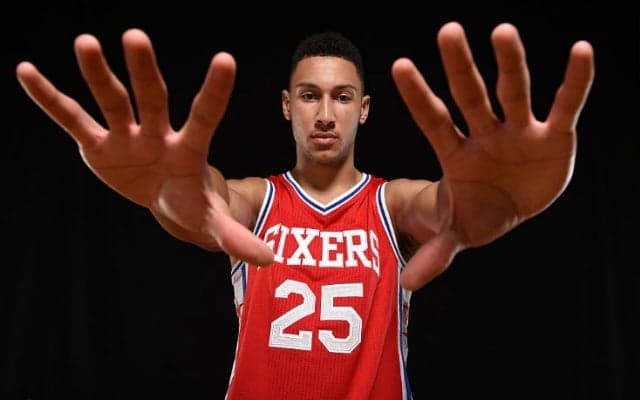 ドラフト1位ルーキーのベン・シモンズがレブロン・ジェームズらと練習