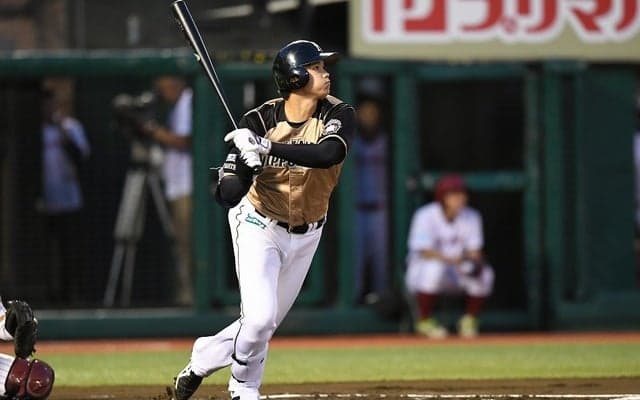 プロ野球OBがベストプレーヤーを選ぶ「PLAYER OF THE MONTH」…ベースボールクリックス